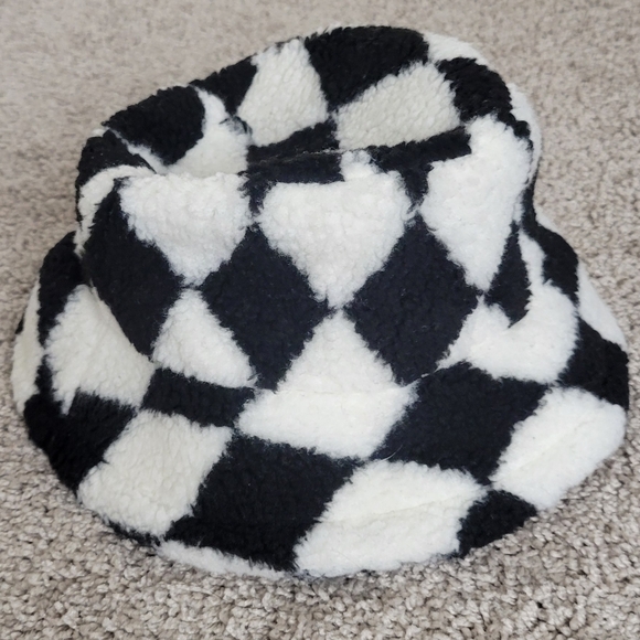 Lovers And Friends Penelope Bucket Hat One Size - Picture 1 of 7